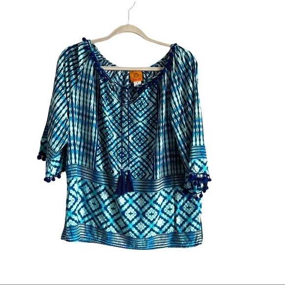 Ruby Rd. Tops - Ruby Rd Boho Blue and white multipattern Tunic. Size M